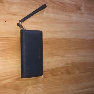 Navy Blue Michael Kors Wallet Wristlet